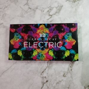 Nib nwt Urban Decay Electric eyeshadow palette